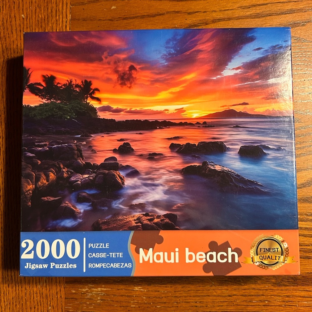 Maui Beach 2000-Piece Jigsaw Puzzle